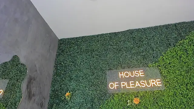 emmiily z online show from February 2025 11:24:02 PM