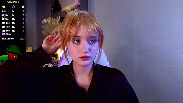 Hisoka akerley online show from September 2025 04:18:01 PM