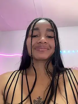 Snapshot of Lynda_Bonnie chatting on April 2026 06:41:01 PM Lynda Bonnie online show from April 2026 06:41:01 PM