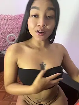 Snapshot of Lynda_Bonnie chatting on May 2026 04:28:01 PM Lynda Bonnie online show from May 2026 04:28:01 PM