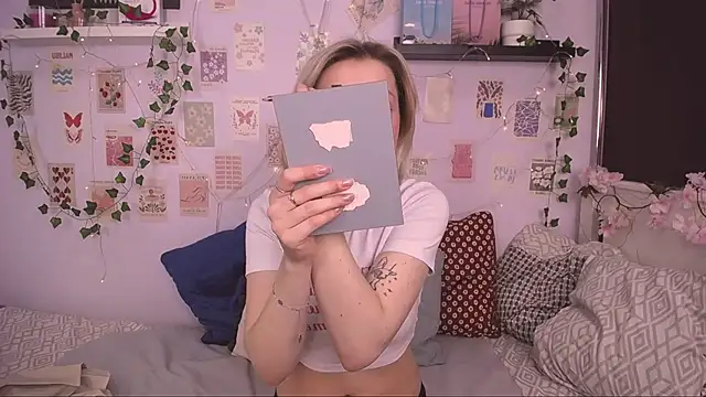 EllySunlover online show from March 2025 03:29:01 AM