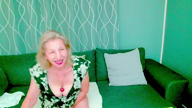 adeleadison online show from September 2025 02:37:01 AM