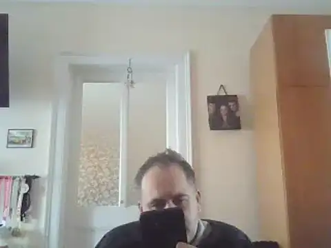 Szolga10 online show from November 2025 10:54:02 AM