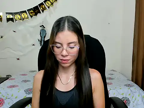 veronicamiller22 online show from October 2025 02:12:02 AM