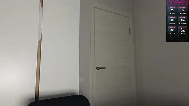 Sakura Moore online show from November 2025 02:57:02 PM