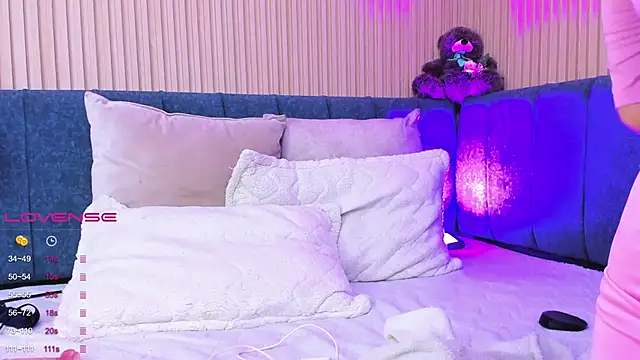 Snapshot of elizabeth_20 chatting on March 2025 10:26:01 PM elizabeth 20 online show from March 2025 10:26:01 PM