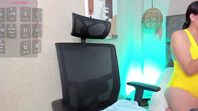 Snapshot of elizabeth_20 chatting on October 2025 06:52:01 PM elizabeth 20 online show from October 2025 06:52:01 PM