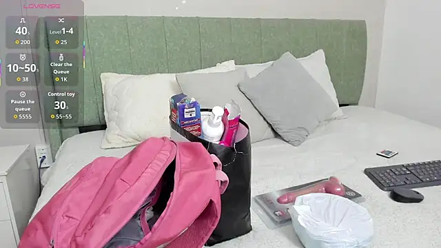 Snapshot of elizabeth_20 chatting on November 2025 07:05:02 PM elizabeth 20 online show from November 2025 07:05:02 PM