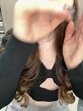 Jackie White  online show from March 2025 05:06:01 PM