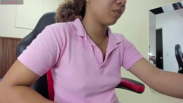 MELINAMARTINS online show from November 2025 07:14:01 PM