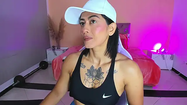 cristal crossfitx online show from December 2025 10:24:02 AM