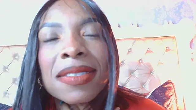 Snapshot of JadaMills chatting on November 2025 03:12:02 PM JadaMills online show from November 2025 03:12:02 PM