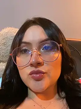 ValentinaOrtiz3 online show from September 2025 02:02:02 AM