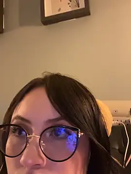 ValentinaOrtiz3 online show from April 2026 03:21:02 AM