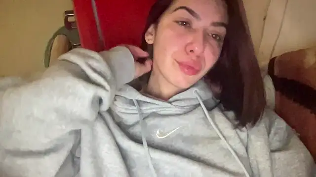 sarrah rossy online show from March 2025 06:12:01 PM