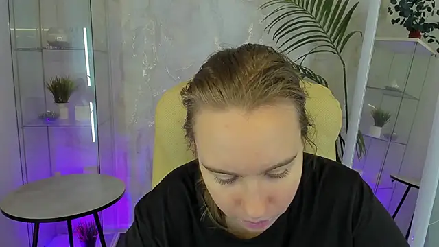 Lika 0ne online show from March 2026 01:04:02 PM