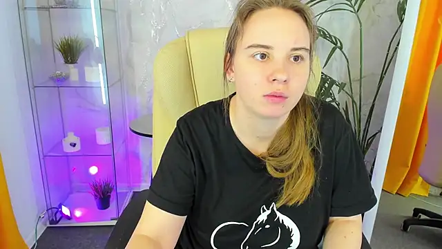 Lika 0ne online show from March 2026 12:05:01 PM