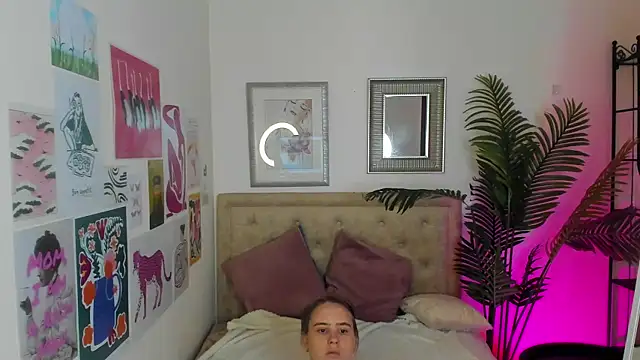 Lika 0ne online show from June 2026 11:58:01 AM