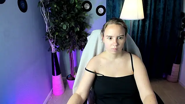 Lika 0ne online show from July 2026 11:52:01 AM