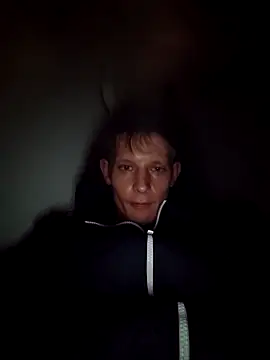 Kamilll94xh online show from November 2025 06:21:01 PM