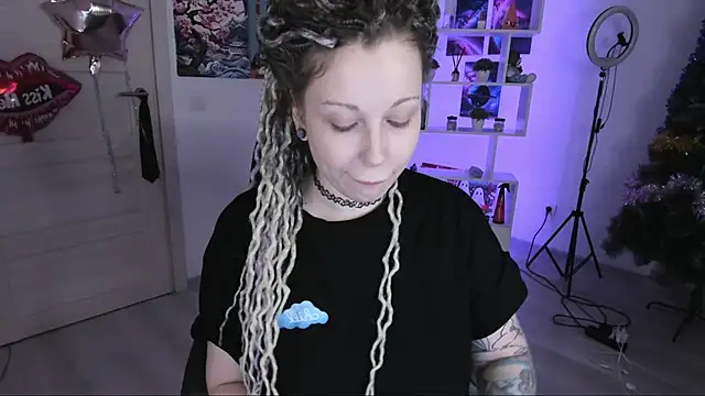 HoneySallyMoore online show from November 2025 02:06:01 AM