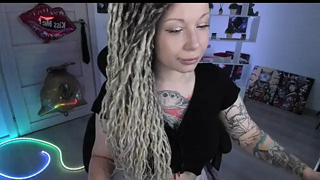 HoneySallyMoore online show from July 2026 02:18:01 AM