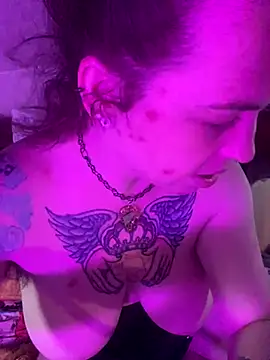 favoritestepsis online show from October 2025 08:50:02 PM