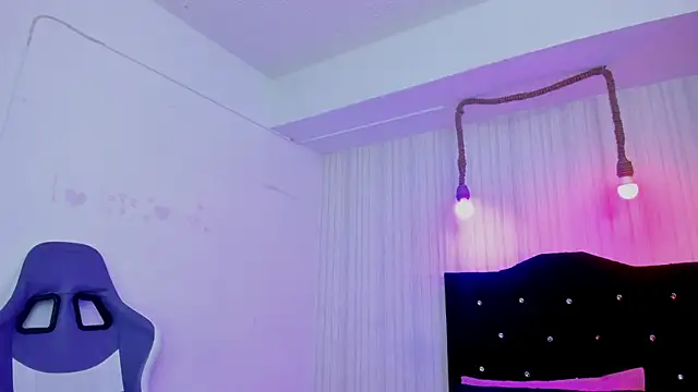 nicky angel1 online show from October 2025 06:41:01 PM