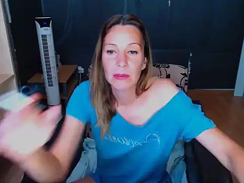 hannaha online show from June 2026 07:06:02 PM