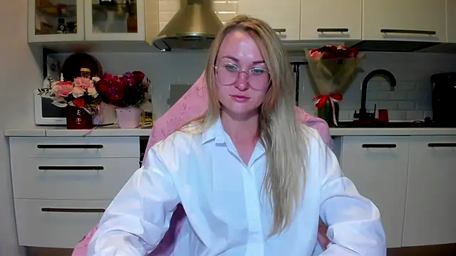 your Goddess Eva online show from September 2025 08:25:01 PM