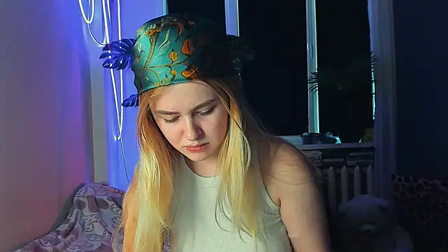 Alexa Pirs online show from March 2025 09:04:02 AM