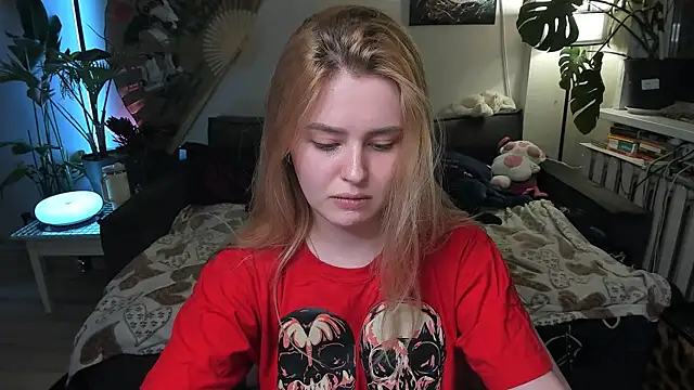 Alexa Pirs online show from February 2026 03:27:02 PM