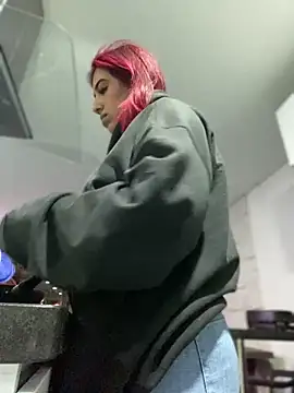 Scarlett-LS online show from March 2025 01:13:01 AM