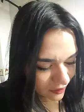 nikki grey online show from October 2025 04:00:01 AM