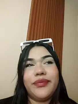 nikki grey online show from October 2025 09:52:01 PM