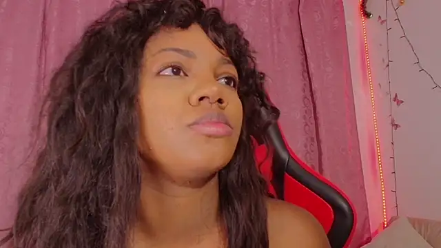 Snapshot of Daphnewalker__ chatting on December 2025 11:05:01 AM Daphnewalker online show from December 2025 11:05:01 AM