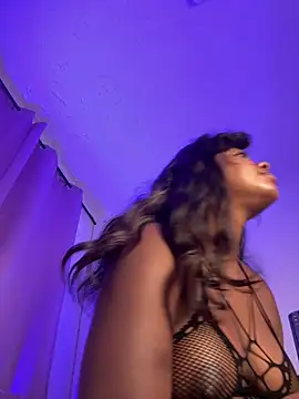 Daphnewalker   online show from May 2026 12:04:02 PM