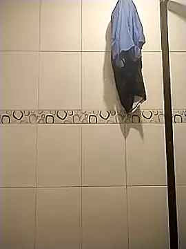 Luiyi1997 online show from February 2025 04:22:02 PM