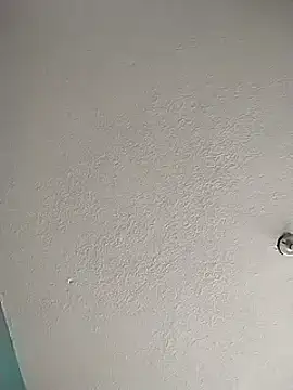 Luiyi1997 online show from February 2025 03:18:02 PM