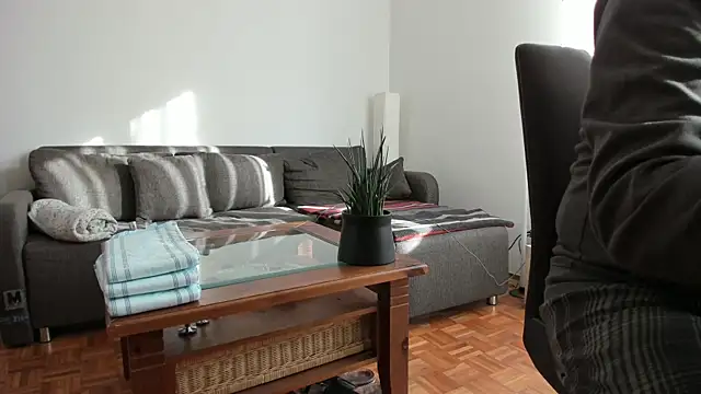 Snapshot of molicaremolicare chatting on November 2025 12:16:01 PM molicaremolicare online show from November 2025 12:16:01 PM