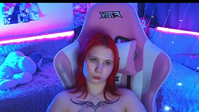 Little kitsune1707 online show from March 2025 11:05:01 PM