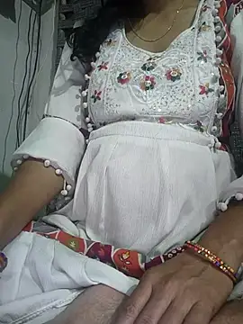 Snapshot of lovely----bhabhi chatting on February 2026 12:54:01 AM lovely----bhabhi online show from February 2026 12:54:01 AM