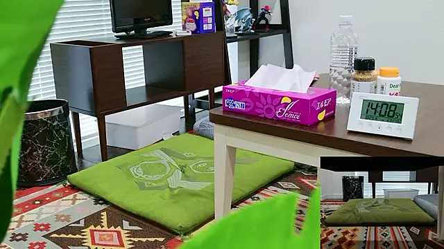 YARASERO-kun online show from October 2025 05:10:01 AM