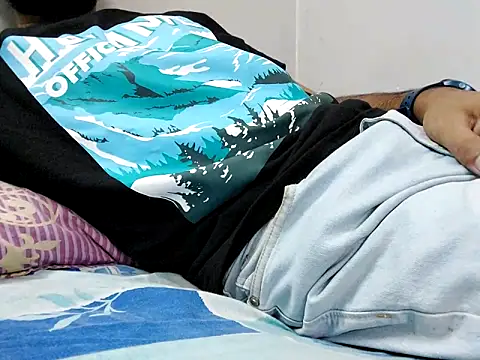 Lustyluckyy online show from September 2025 04:12:02 PM