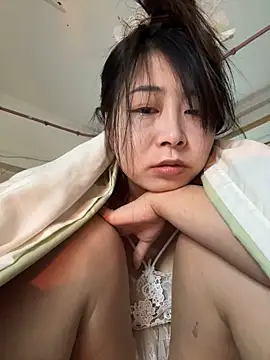 Snapshot of jinj-a chatting on March 2025 08:40:02 AM jinj-a online show from March 2025 08:40:02 AM