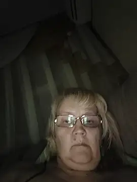 Violet5364 online show from December 2025 10:48:02 PM