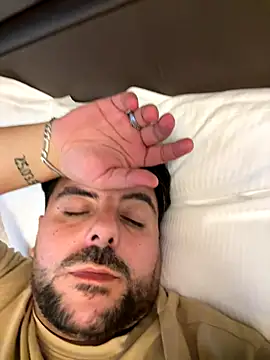 Sex-10-10 online show from October 2025 02:51:02 PM