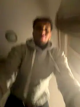 yaxxx03 online show from November 2025 07:35:01 PM