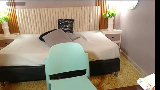 TianaSky online show from September 2025 07:48:01 PM