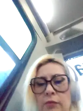 CandieGilson   online show from March 2026 11:10:01 AM